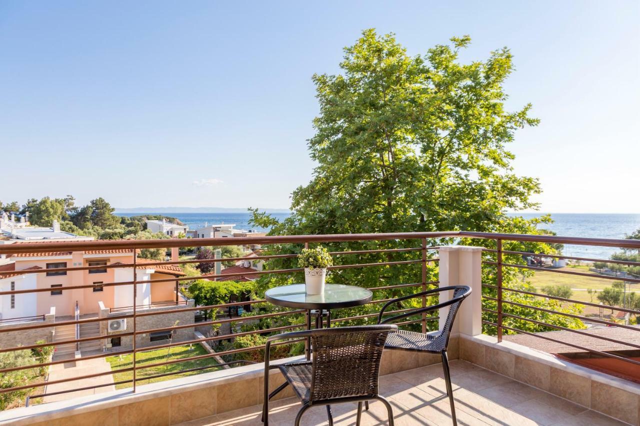 Villa Kristin 2 - 2Min Walk To Great Sandy, Shallow Beach Никити Екстериор снимка